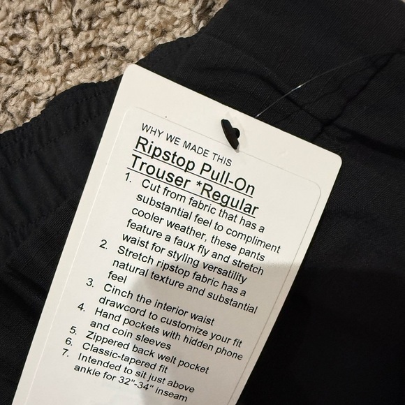 Lululemon Ripstop Pull-On Pant - Picture 3 of 6